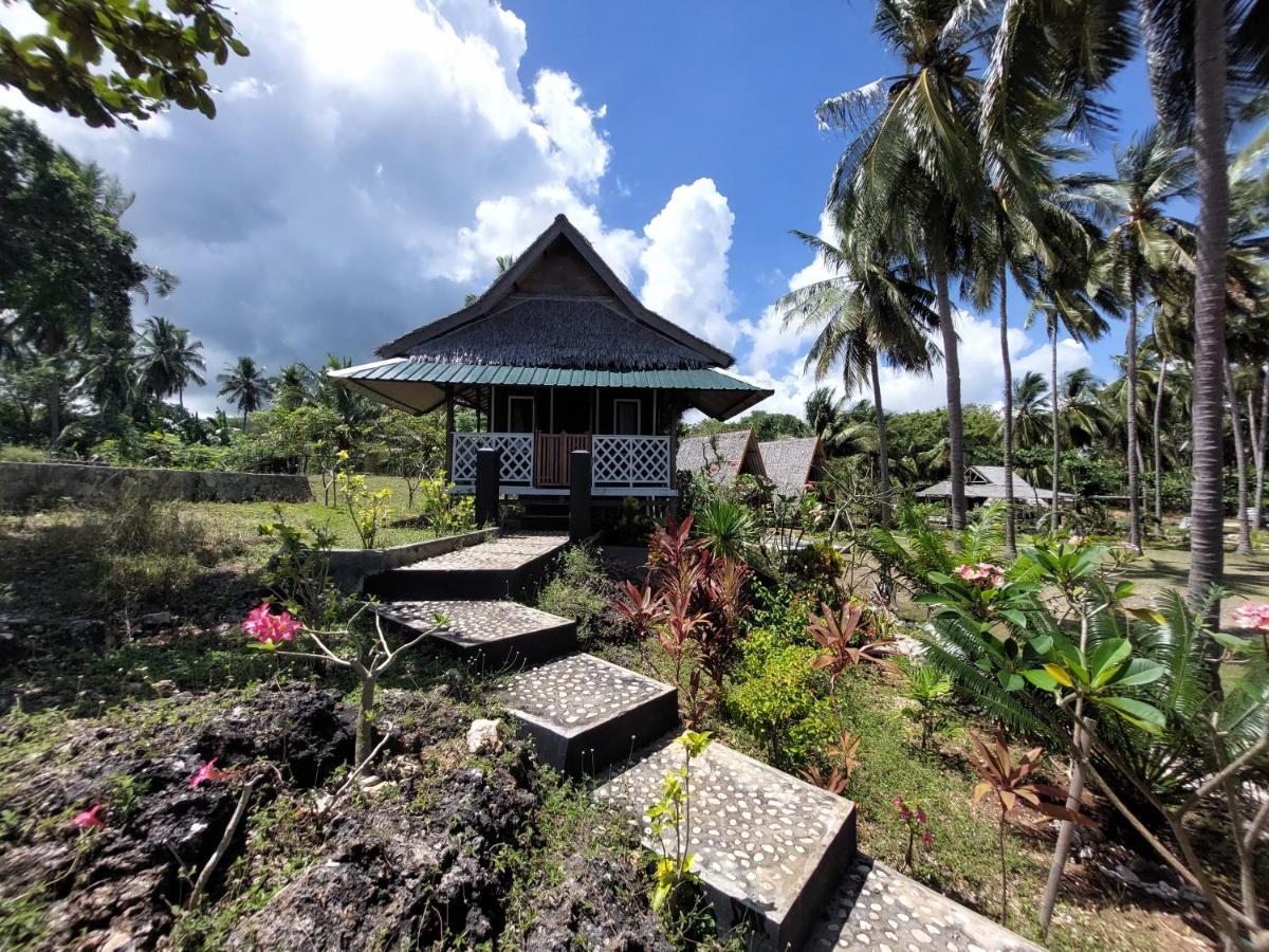 Sunari Beach Resort Selayar Matalalang Ngoại thất bức ảnh