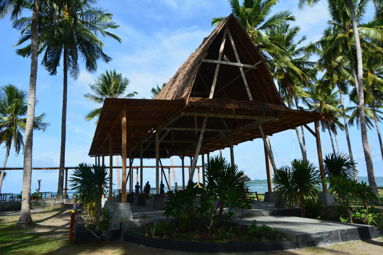 Sunari Beach Resort Selayar Matalalang Ngoại thất bức ảnh