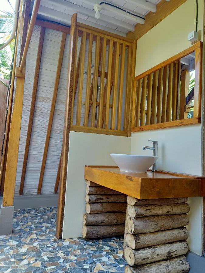 Sunari Beach Resort Selayar Matalalang Ngoại thất bức ảnh