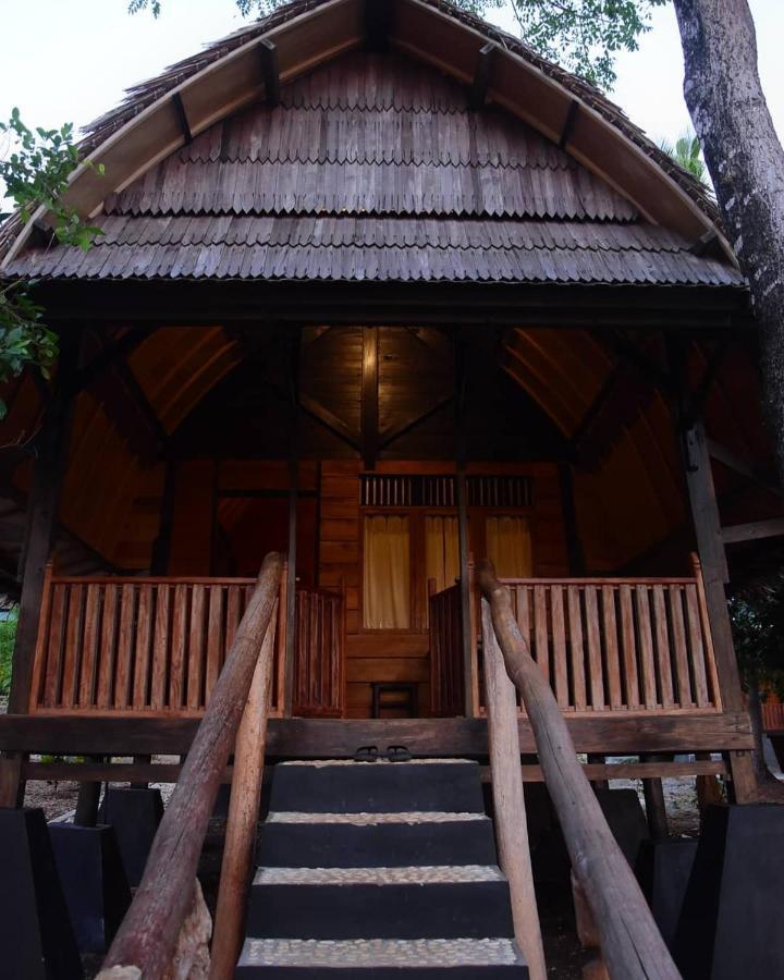 Sunari Beach Resort Selayar Matalalang Ngoại thất bức ảnh